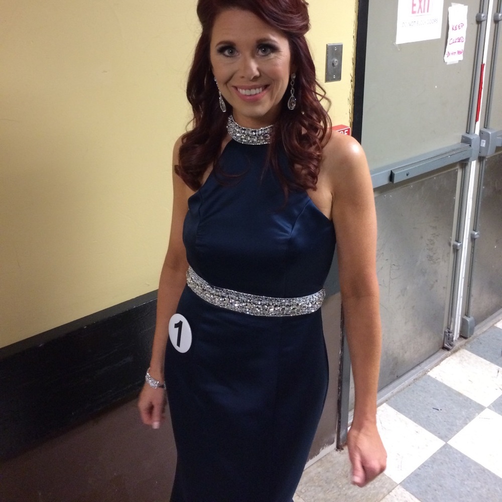 Pageant Gown - Picture 7 of 8